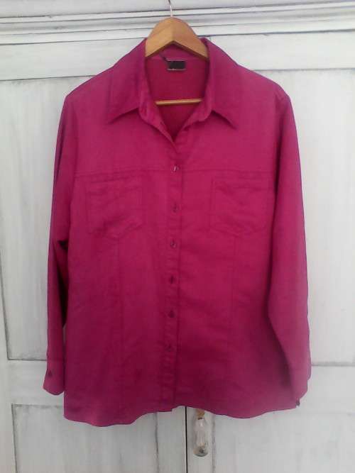 VIBRANT PINK BUTTON DOWN SHIRT (SIZE 14/38)