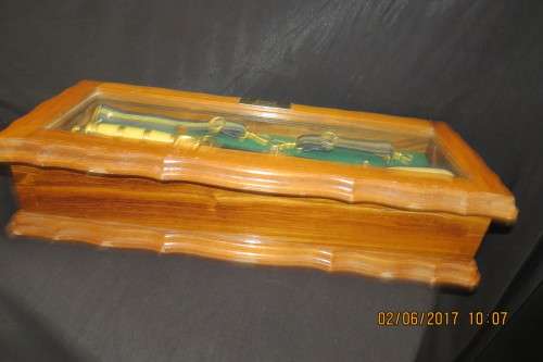SAAF DAGGER AO1 G BRITS 10/06/63- 31/3/89 RETIRED IN MAHOGONY DISPLAY CASE. AL BELT INCLUDED