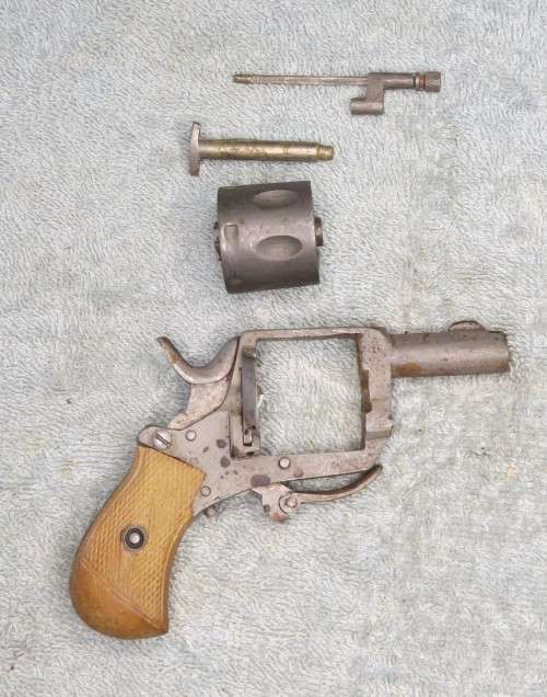 32 REVOLVER AS PER PICS DEACT