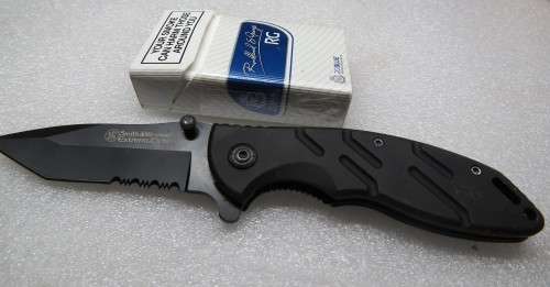 SMITH and WESSON XTREME OPS BLACK NEW