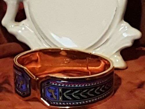 MICHAELA FREY Greco-Roman Contessa Clasp Bangle ~ 24K Gold Plated Fire Enamel Finish ~ Austrian
