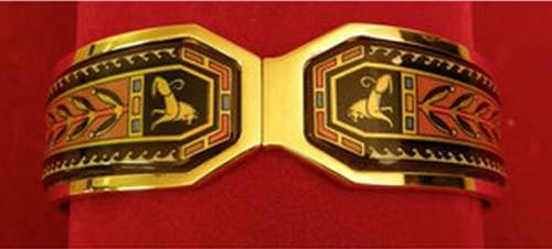 MICHAELA FREY Greco-Roman Contessa Clasp Bangle ~ 24K Gold Plated Fire Enamel Finish ~ Austrian