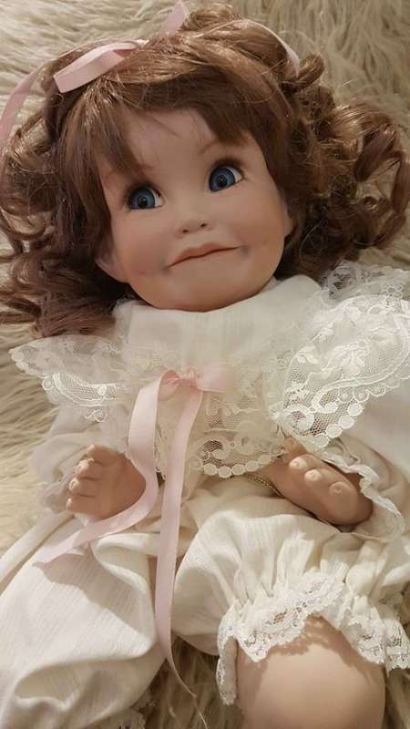 Charming Manuela - Highly Collectable 48cm Vintage Designer Porcelain Doll (DMG)
