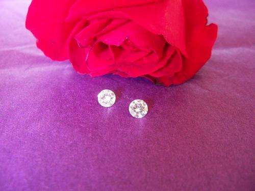 STUNNING 0.485ct DIAMOND PAIR!!!