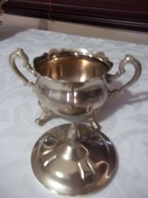 Sugar pot