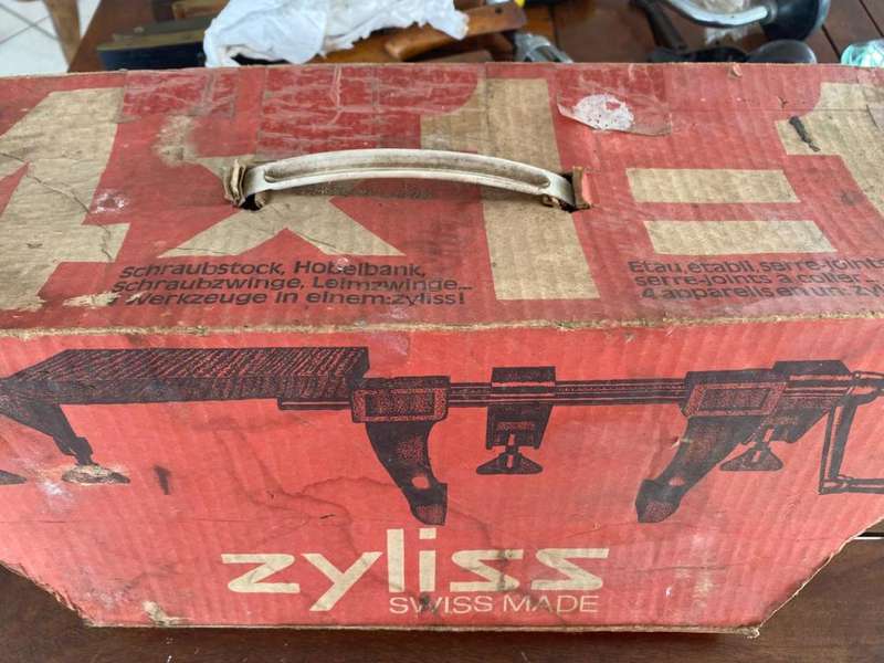Original Swiss-made Zyliss Clamp.