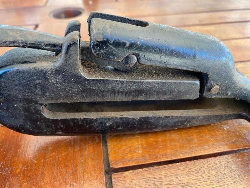 Heavy Japaned Henry Diston USA no 1 Adjustable Saw Vice.