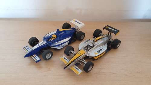 Hornby Indy car x2