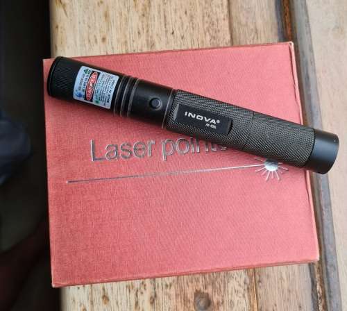 Inova AK-950L Laser Pointer. Full kit