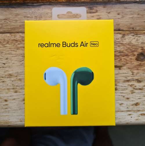 Realme Buds Air Neo with charging case.