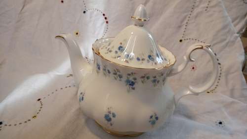 ROYAL ALBERT - MEMORY LANE