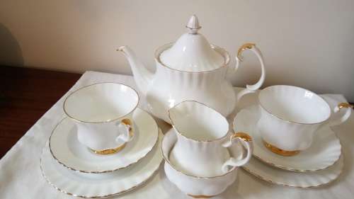 ROYAL ALBERT - VAL D'OR