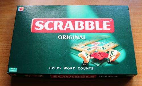 SCRABBLE ORIGINAL  BOARD GAME