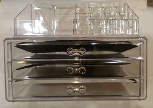 COSMETIC ORGANISER