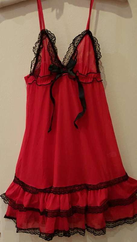 RED & BLACK BABY DOLL LINGERIE SET INCLUDING MATCHING G STRING