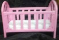 Baby Doll- Cot- (+- 13 x 9.5 x 7 cm)
