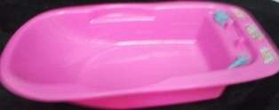 Pink Barbie bath tub- (+-5 cm x 26 cm x 14.5 cm)