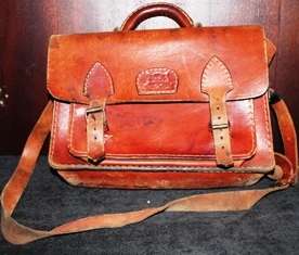 Freestyle Genuine Leather shoulder bag - 37 x 27 x 10 cm