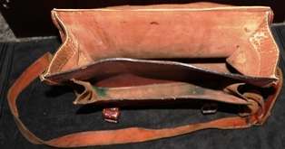 Freestyle Genuine Leather shoulder bag - 37 x 27 x 10 cm