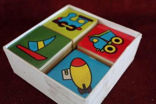 32 Piece Wooden Puzzles Memo  / 3+