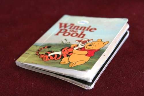 Books - Winnie The Poo (Disney)  8x6cm