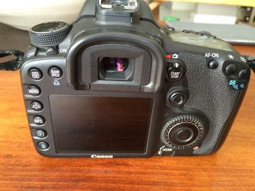 Canon EOS 7D 18MP PROFESSIONAL Digital SLR Camera (BODY)