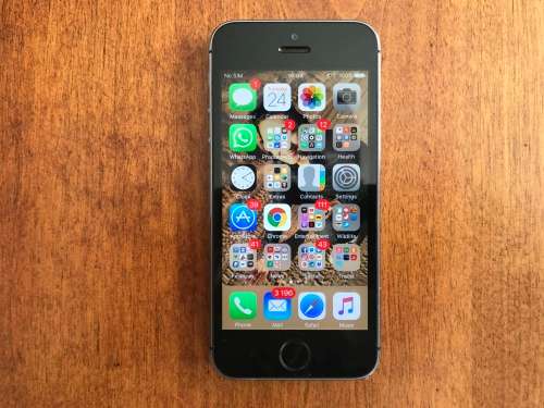 iPhone 5s 64GB - Space Gray