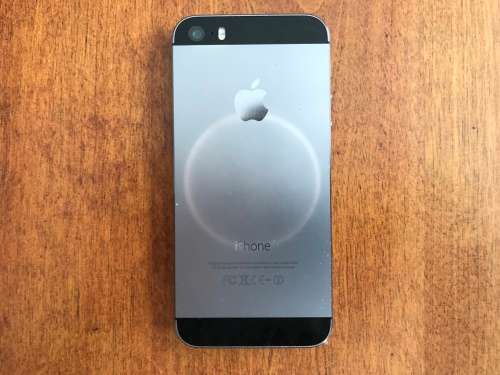 iPhone 5s 64GB - Space Gray