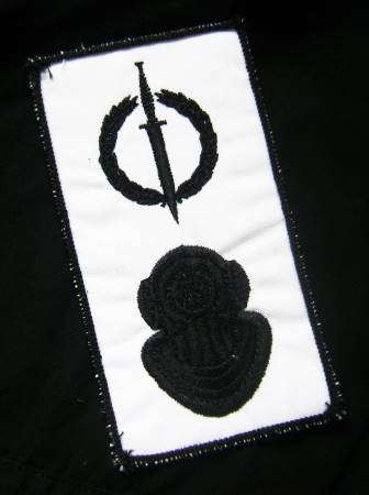 RECCE Operator & Diver badge on White never worn or adopted - Authentic