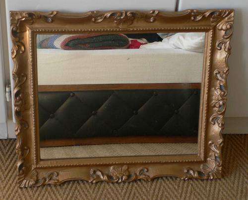 ANTIQUE FRAME WITH MIRROR IN EXCELLENT CONDITION!!!