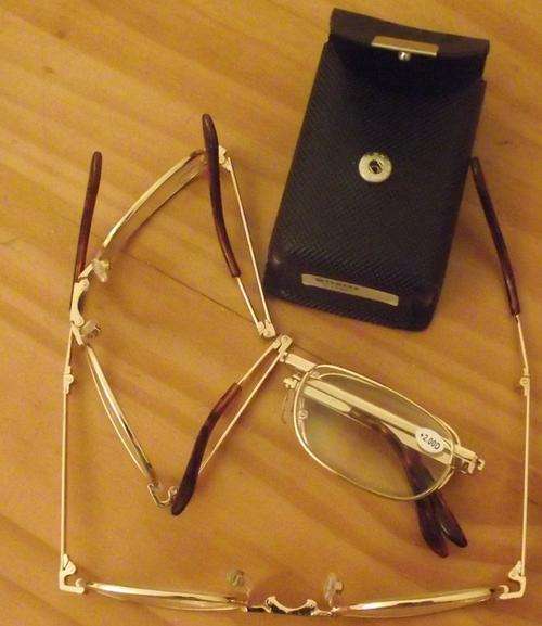Foldable pocket reading glasses +2.00D + Free pouch