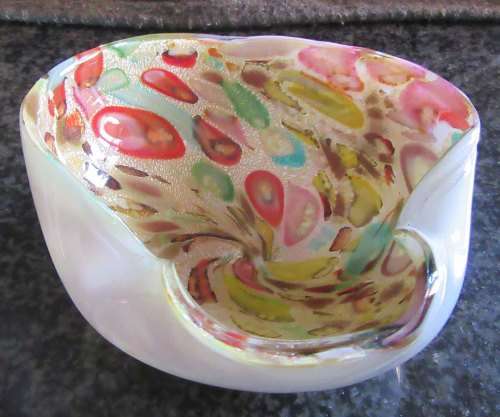 Collectible vintage 1950s/60s Murano Tuti Fruiti bowl or dish, white overlay bottom, no damages