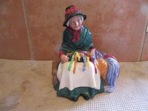 Royal Doulton Figurine Silks & Ribbons HN 2017 C1948 Perfect condition!!