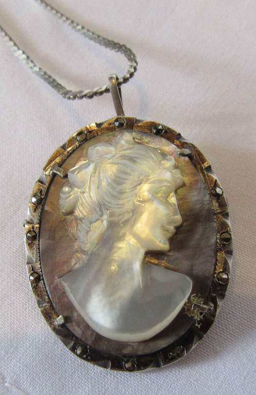 Unusual Vintage Silver Cameo, shell and MOP with a sterling 925 silver chain +