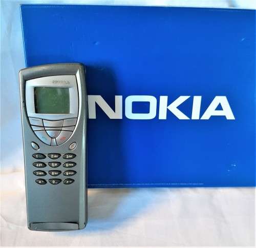 Nokia 9210i Communicator Cell phone 2003 vintage state of the art full keypad still in box-READ!!