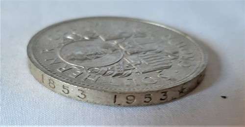 Genuine Southern Rhodesia 1953 Rhodes Centenary 5` Crown in original case VALUABLE!!