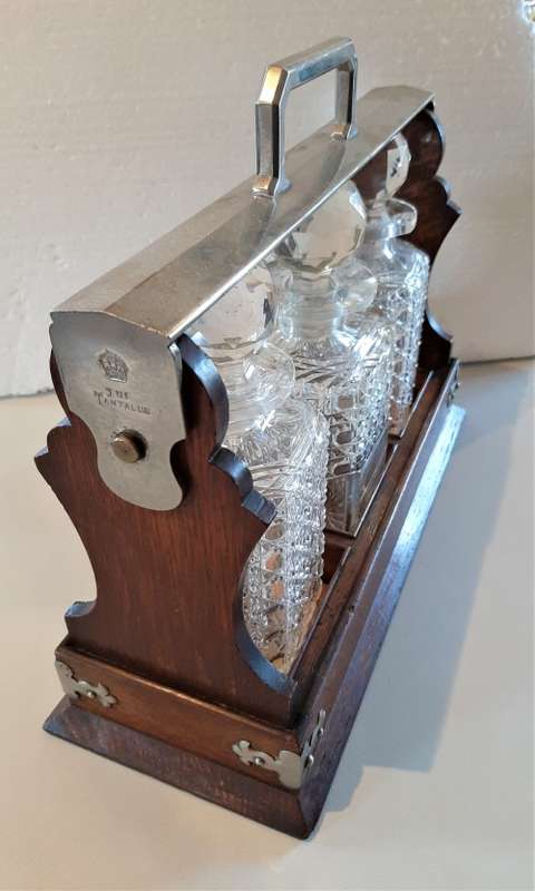 Awesome Mappin and Webb Antique Oak 3 bottle Tantalus with locking mechanism and original key