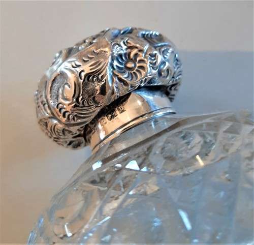 3 Lovely Antique Sterling Silver Top Scent bottles, pin tray, all for one bid. NOT SOLD AS SCRAP!!!