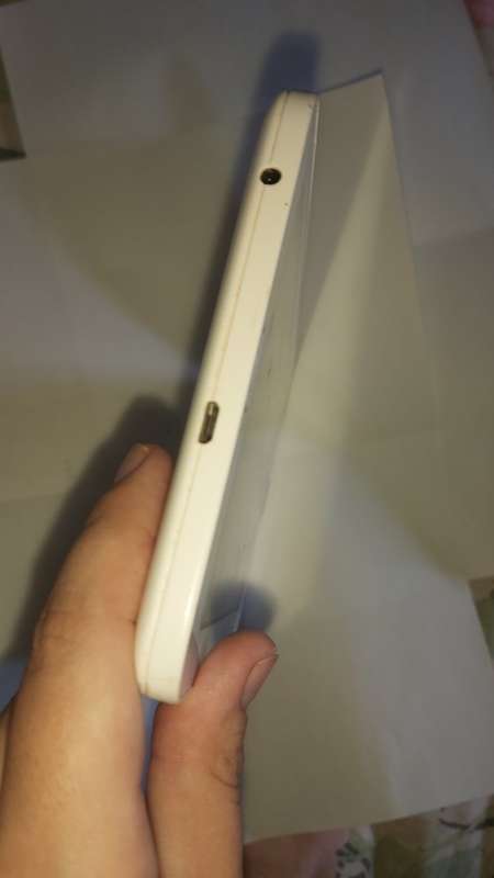 White Samsung Galaxy Tab 3 lite