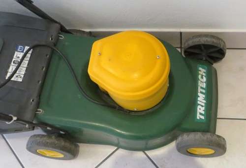 TRIMTECH LAWNMOWER & WOLF WEED EATER COMBO * BID FROM R1.00 FOR BOTH ITEMS *