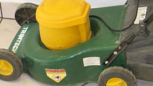 TRIMTECH LAWNMOWER & WOLF WEED EATER COMBO * BID FROM R1.00 FOR BOTH ITEMS *