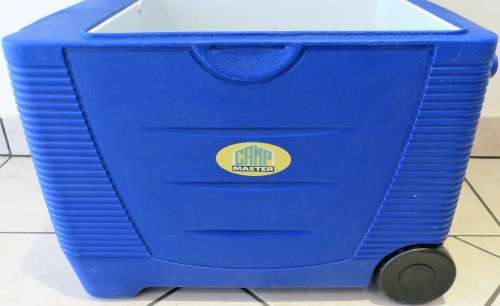 * CAMPMASTER THERMO ELECTRIC COOLER * 12V & 220V * BID FROM R1 START * REPLACEMENT COST R1799.00 *