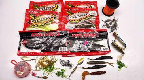 FISHING EQUIPMENT BARGAIN! * BID FROM R1.00 FOR THE LOT *