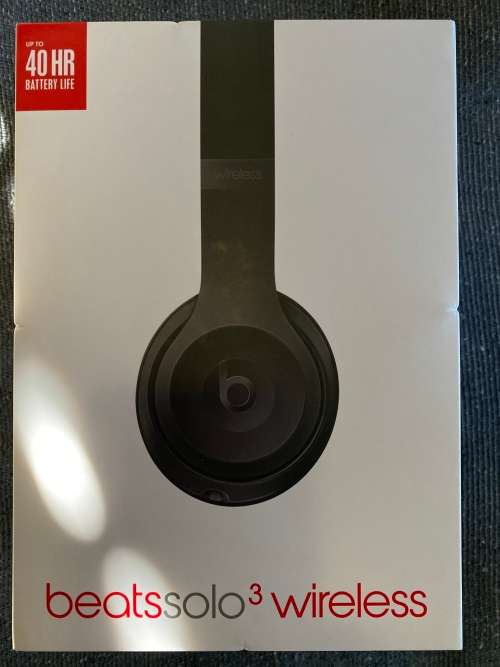 Beats Solo3 Wireless Headphones - The Beats Icon Collection - Matte Black