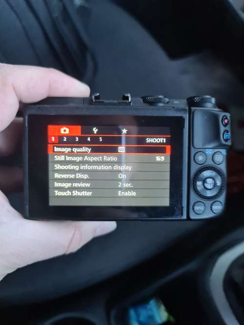 CANON EOS M3 - 24.2MP MIRRORLESS CAMERA BUNDLE