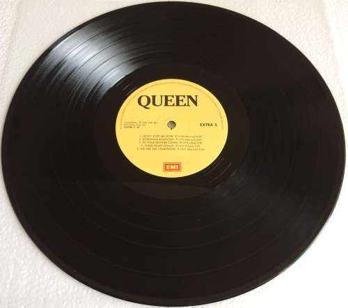 Queen - Live (South Africa) (Vinyl LP) [Rare] [Reserved for: schwartzreino1]