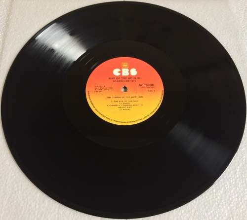 Jeff Wayne - The War Of The Worlds (Vinyl 2LP) (Cover VG+, LP`s VG+ to EX)
