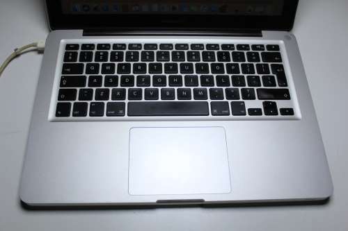 2 x Macbooks + 1 x Parts Keyboard + 1 x Charging Adapter Combo ** PLS READ DESCRIPTION **