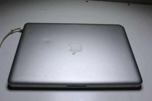 2 x Macbooks + 1 x Parts Keyboard + 1 x Charging Adapter Combo ** PLS READ DESCRIPTION **