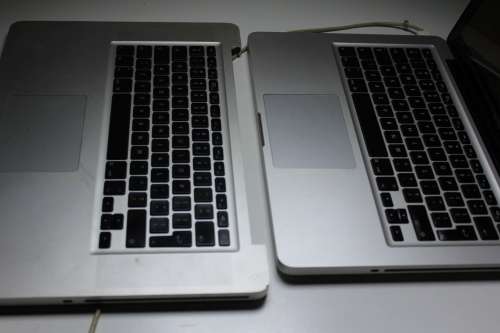 2 x Macbooks + 1 x Parts Keyboard + 1 x Charging Adapter Combo ** PLS READ DESCRIPTION **